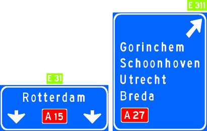 Hoge beslissingswegwijzer langs 
        autosnelweg met rijstrookpaneel voor de doorgaande richting, met interlokale doelen, routenummers autosnelwegen en Europese hoofdroutes